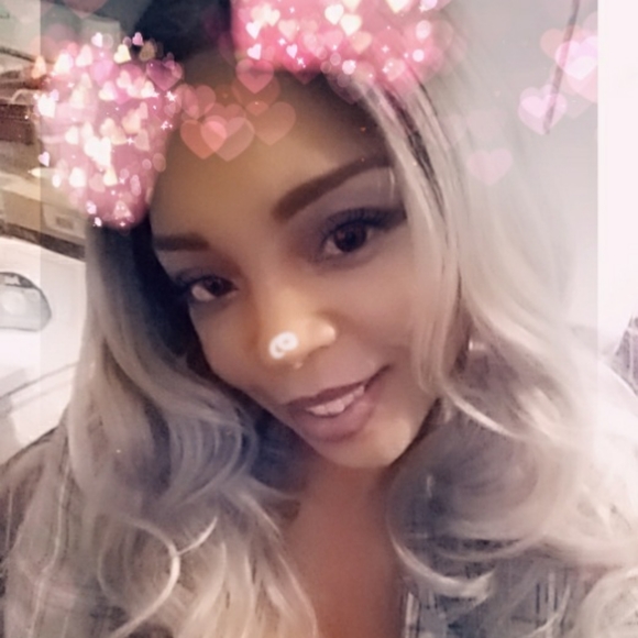 Meet your Posher, Shanay - Picture 5 of 10